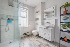 Photo 11- click for photo gallery